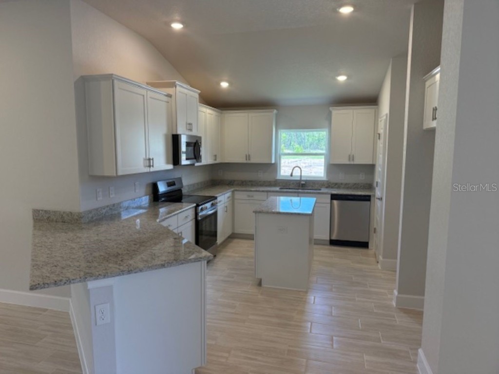 2166 NW 23rd Loop Ocala FL 34475 OM697822 image2