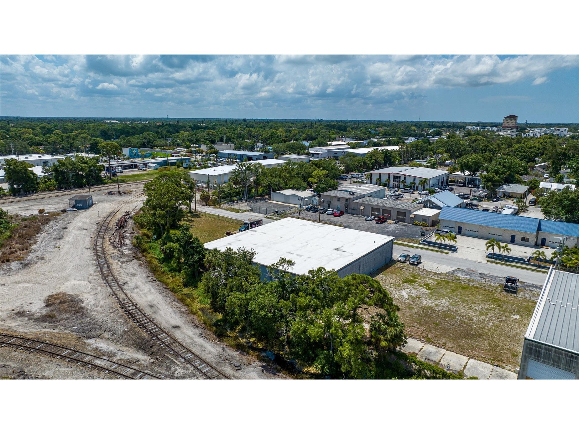 2169 10th Street Sarasota FL 34237 A4697336 image10