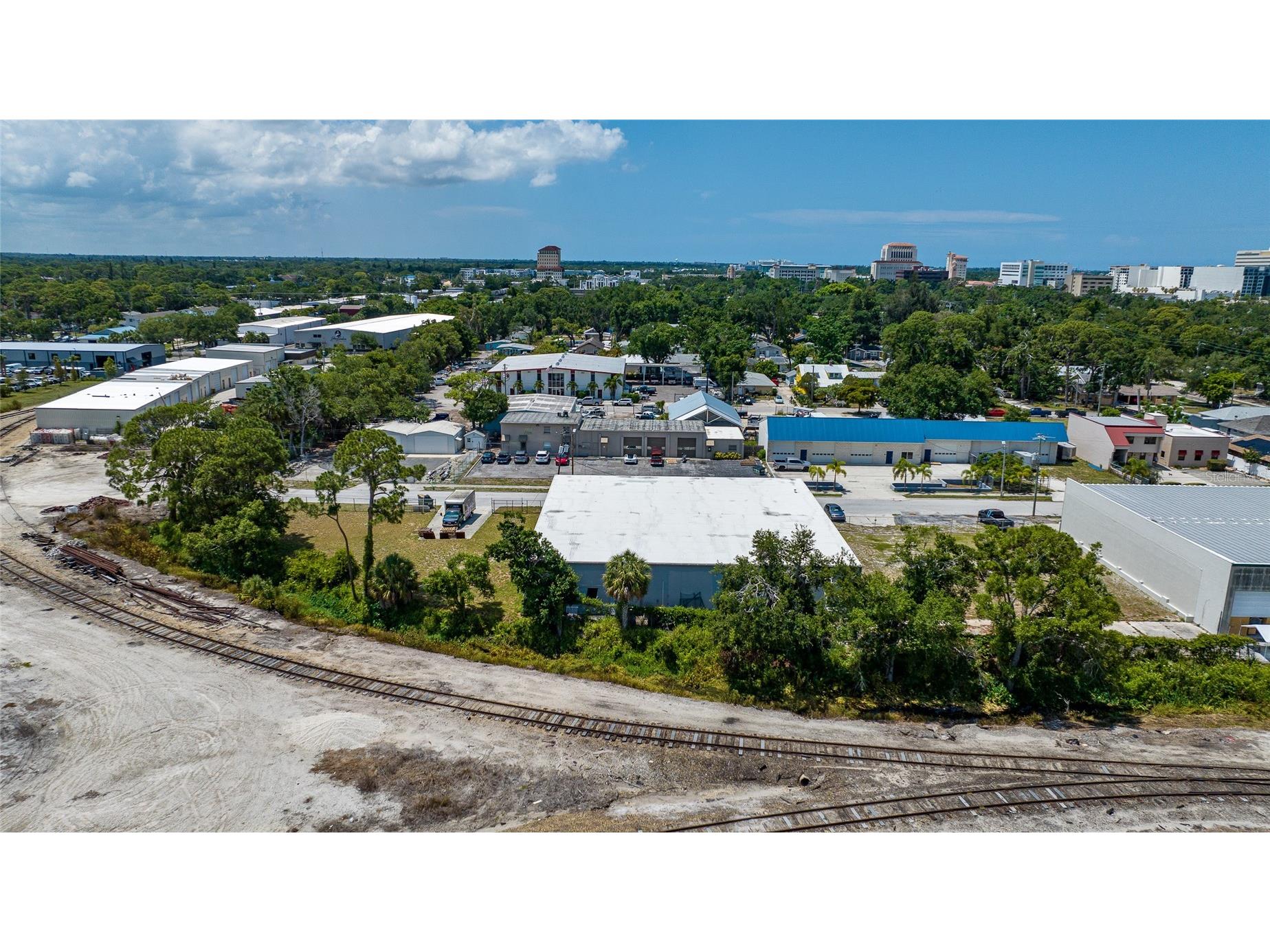 2169 10th Street Sarasota FL 34237 A4697336 image11