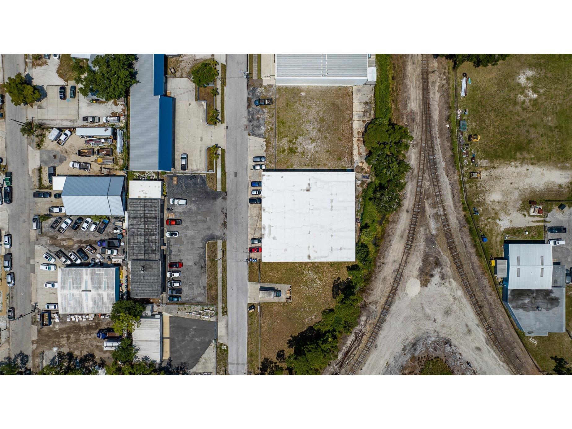 2169 10th Street Sarasota FL 34237 A4697336 image14