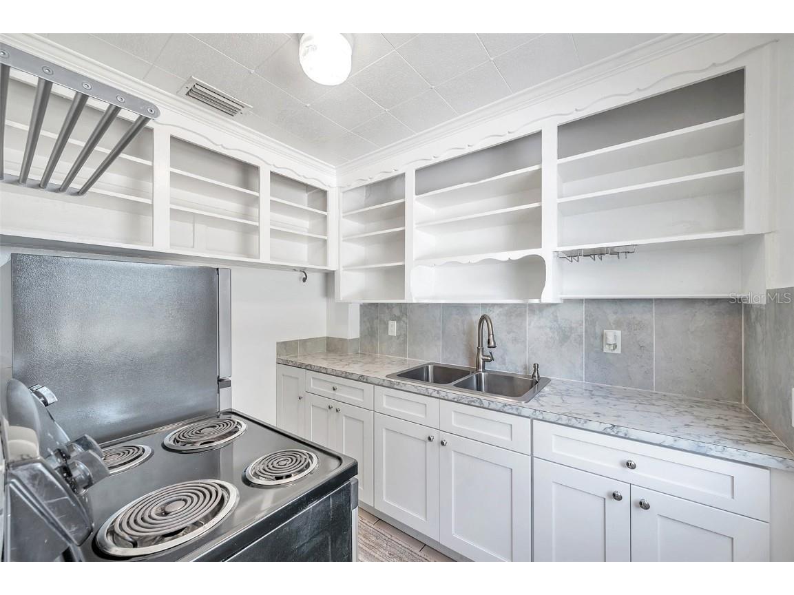 2169 & 2179 22nd Avenue N Saint Petersburg FL 33713 TB8454947 image10