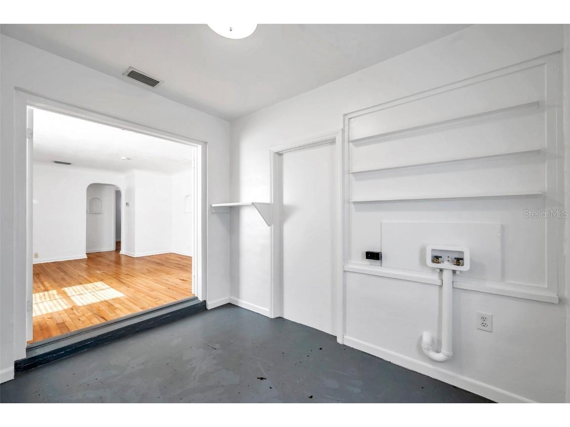 2169 & 2179 22nd Avenue N Saint Petersburg FL 33713 TB8454947 image14