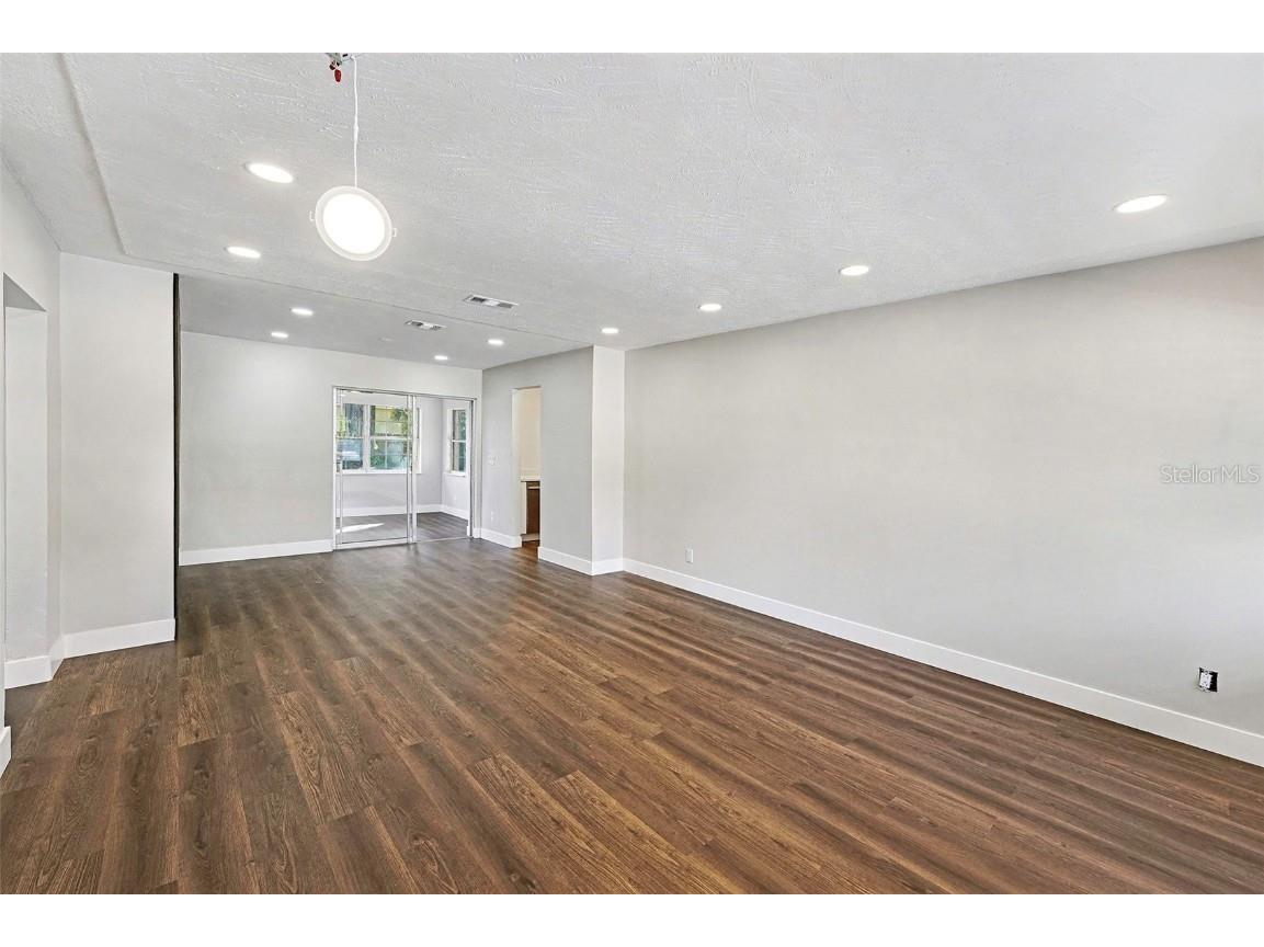 2169 Dell Avenue Clearwater FL 33765 TB8457009 image3