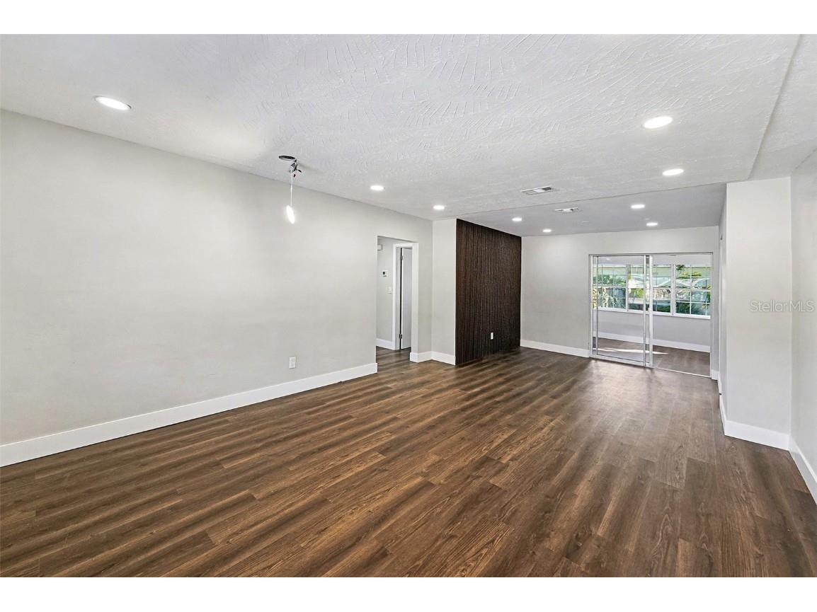 2169 Dell Avenue Clearwater FL 33765 TB8457009 image4