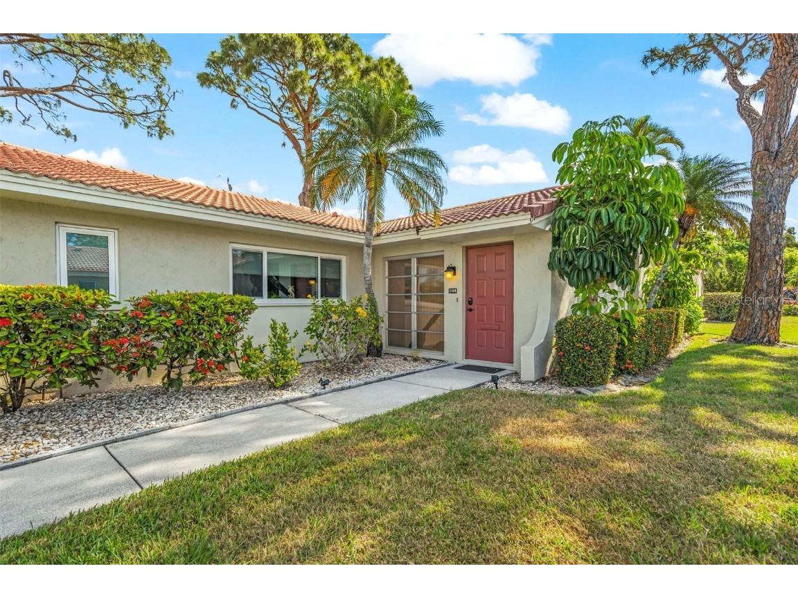 2169 Pueblo Circle #V-18 Sarasota FL 34231 A4566790 image1
