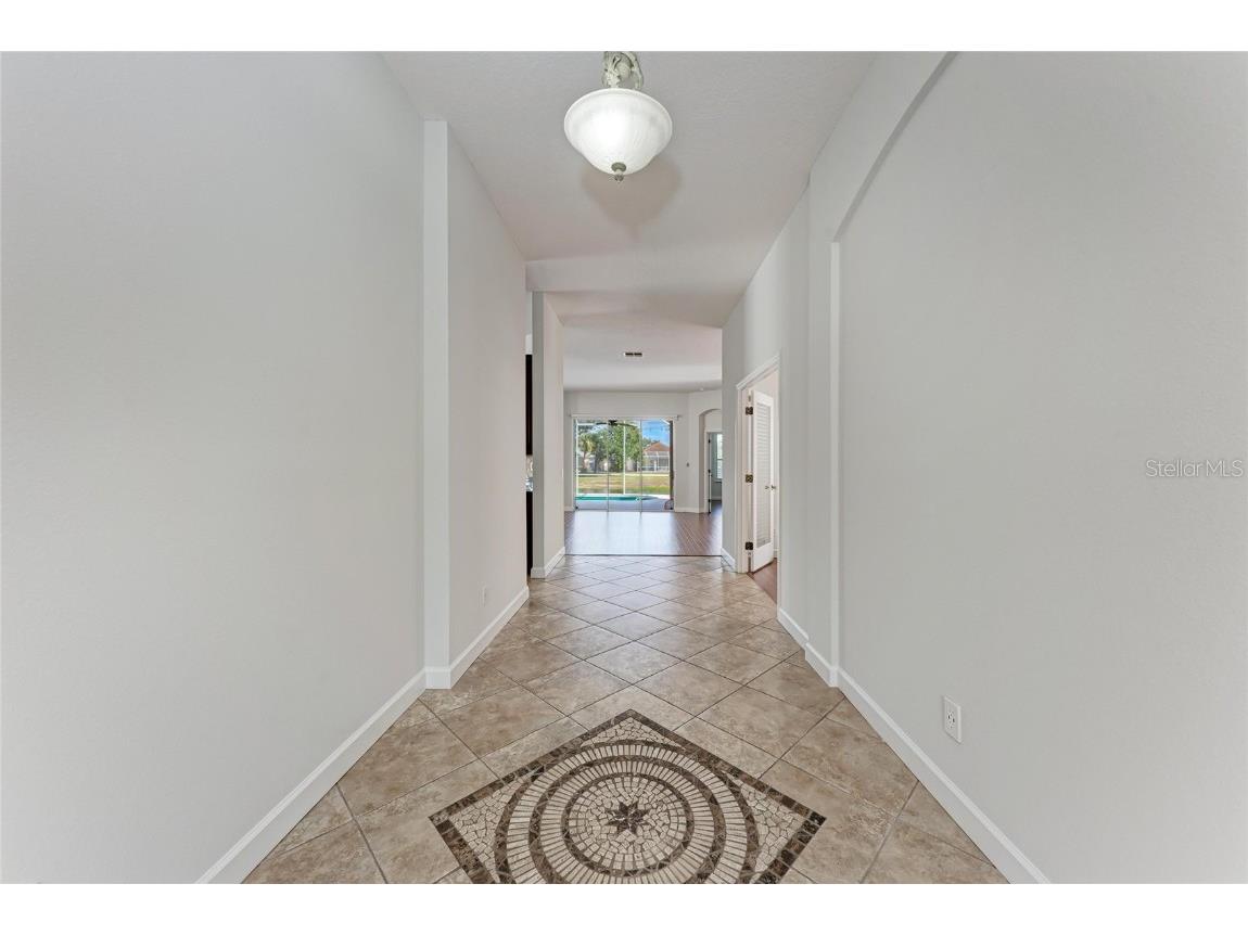 217 39th Street NE Bradenton FL 34208 A4675967 image11