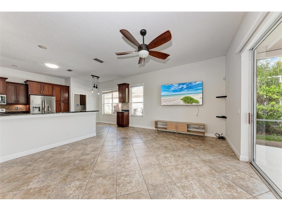 217 39th Street NE Bradenton FL 34208 A4675967 image16