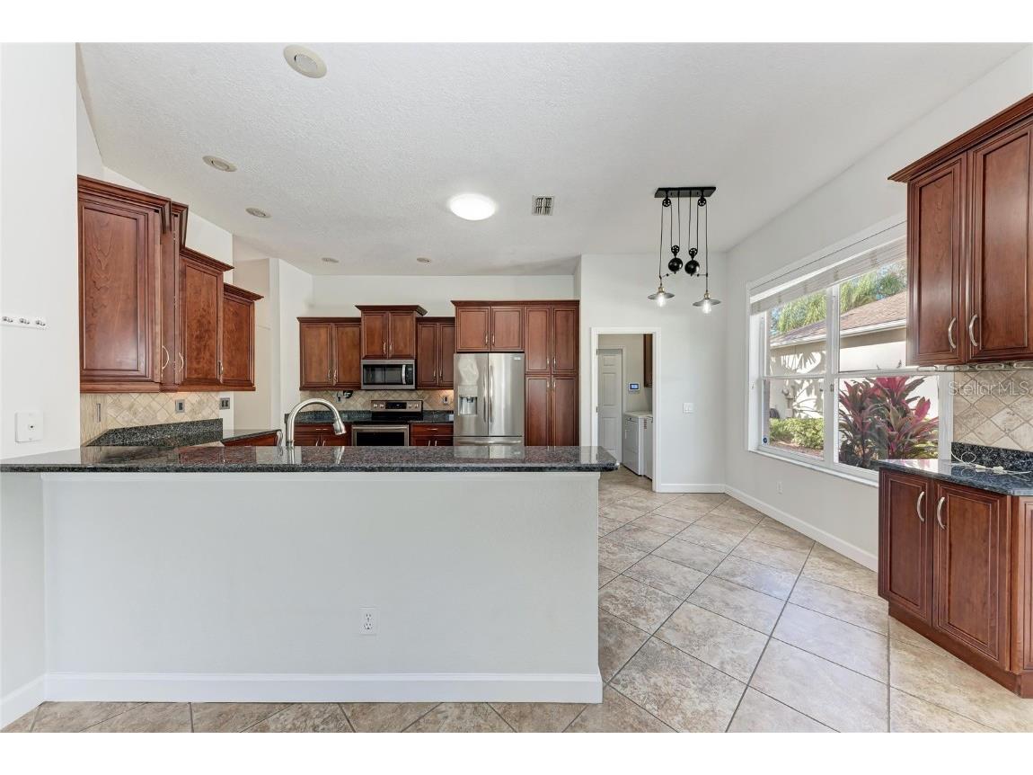 217 39th Street NE Bradenton FL 34208 A4675967 image20