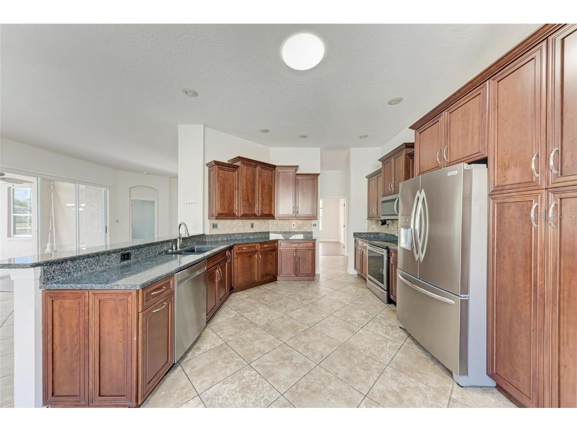 217 39th Street NE Bradenton FL 34208 A4675967 image23