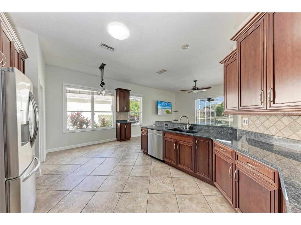 217 39th Street NE Bradenton FL 34208 A4675967 image27