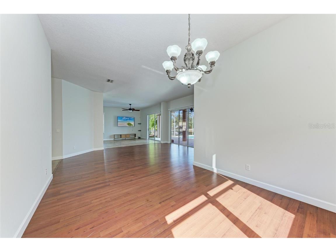 217 39th Street NE Bradenton FL 34208 A4675967 image30