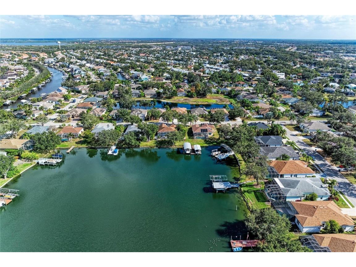 217 39th Street NE Bradenton FL 34208 A4675967 image4