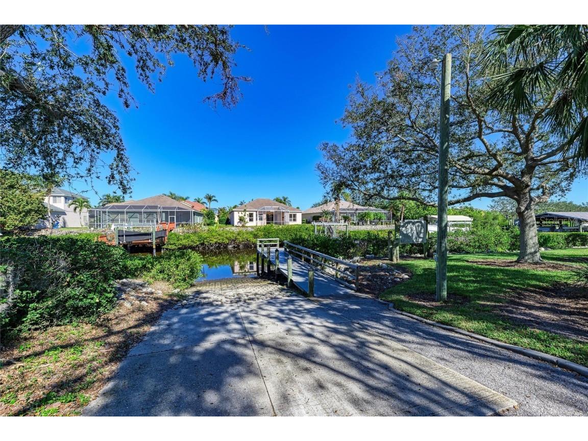 217 39th Street NE Bradenton FL 34208 A4675967 image70