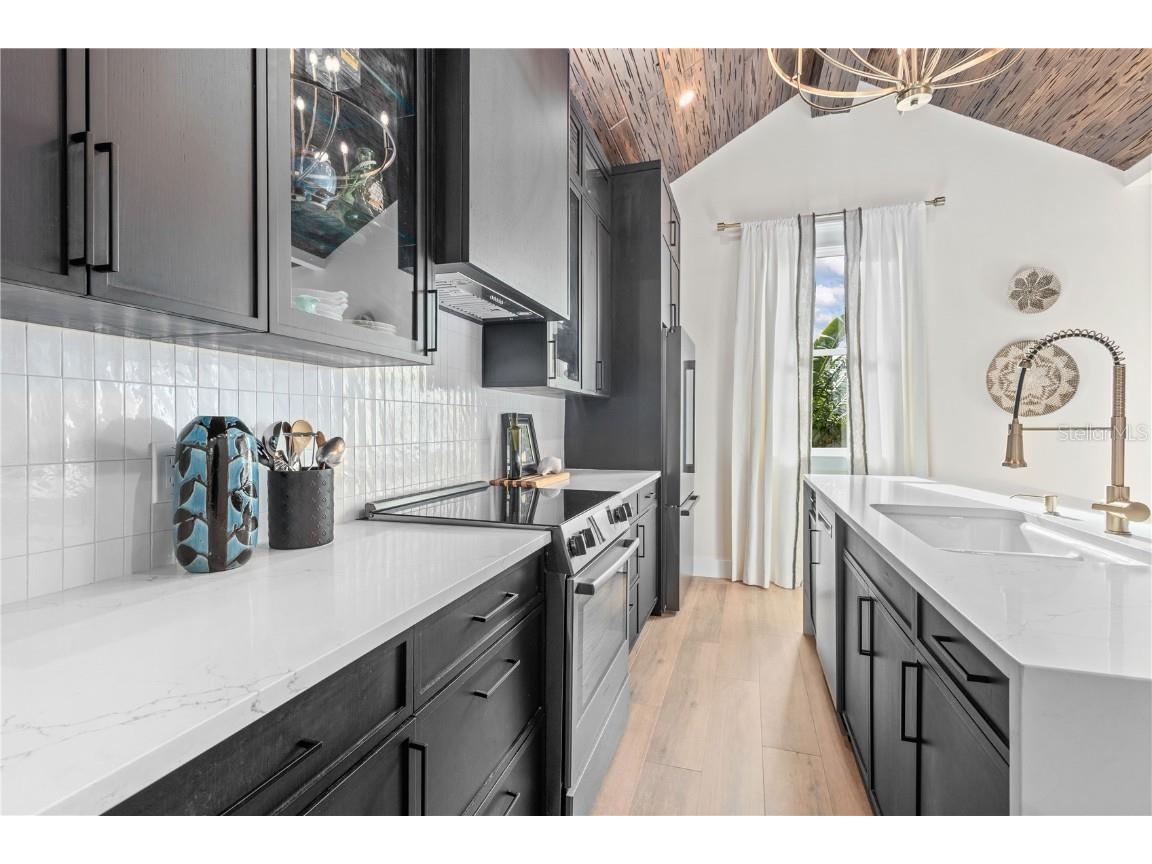 217 9th Street E Bradenton FL 34208 A4659540 image14