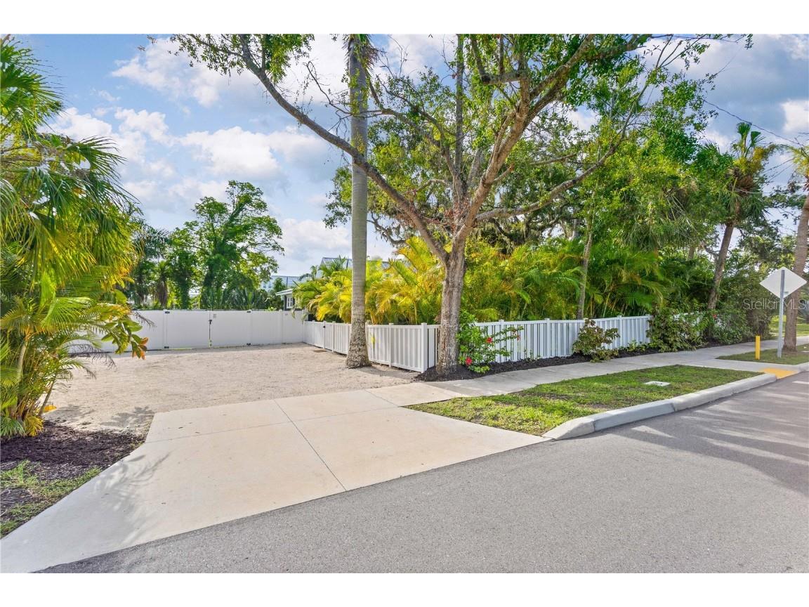 217 9th Street E Bradenton FL 34208 A4659540 image31