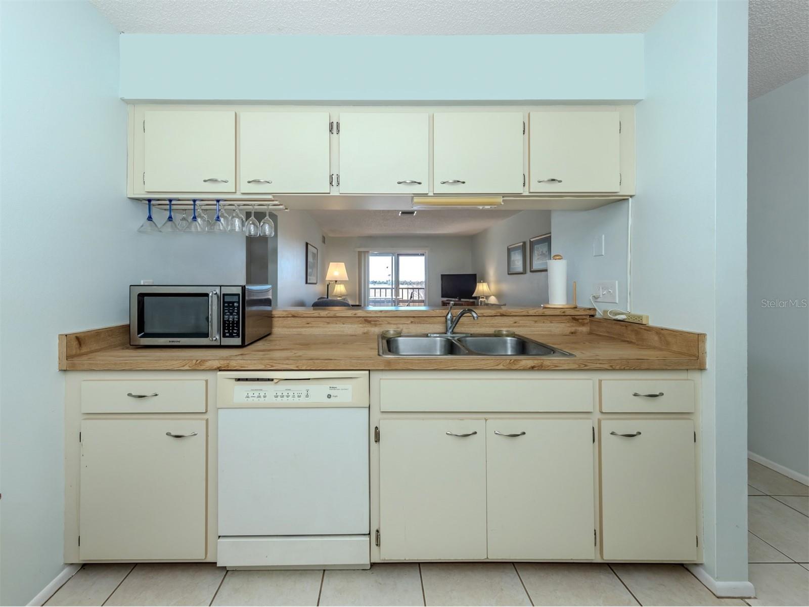217 Airport Avenue W #216 Venice FL 34285 N6144635 image21
