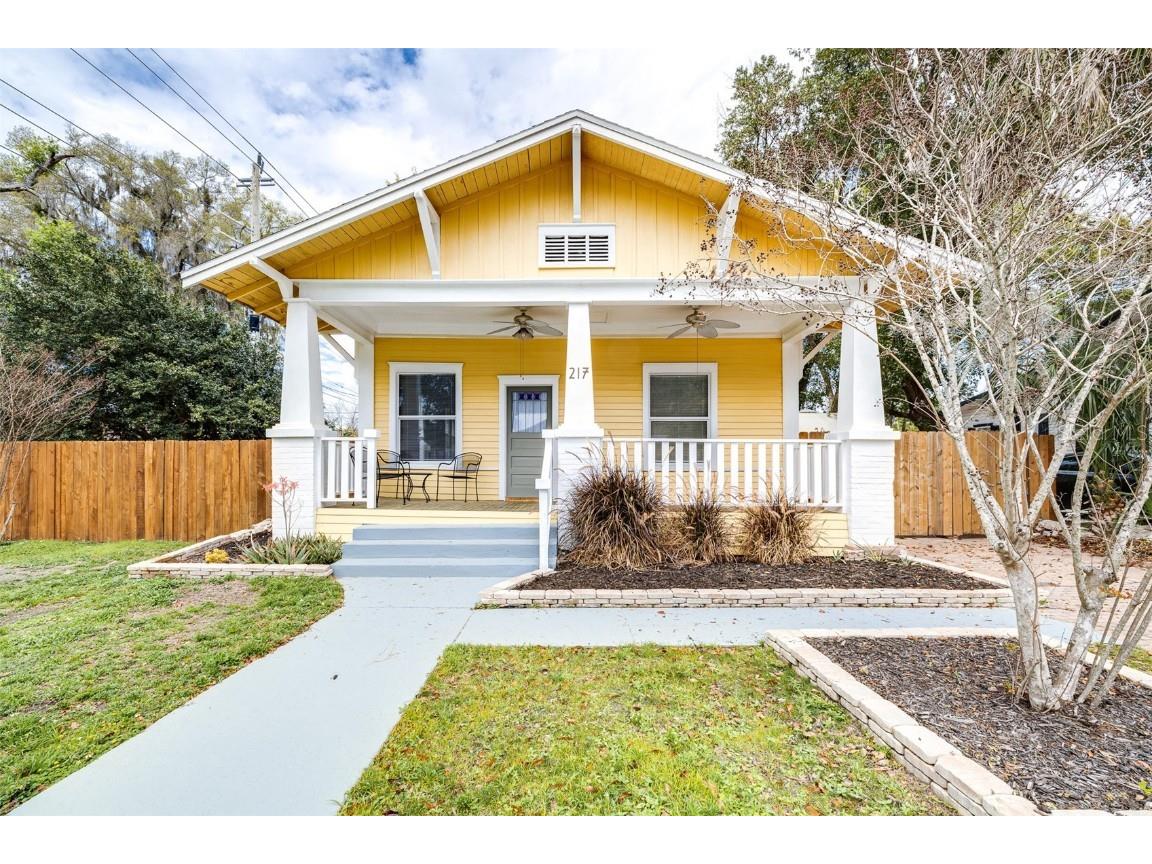 217 Cannon Street Lakeland FL 33803 L4943139 image1
