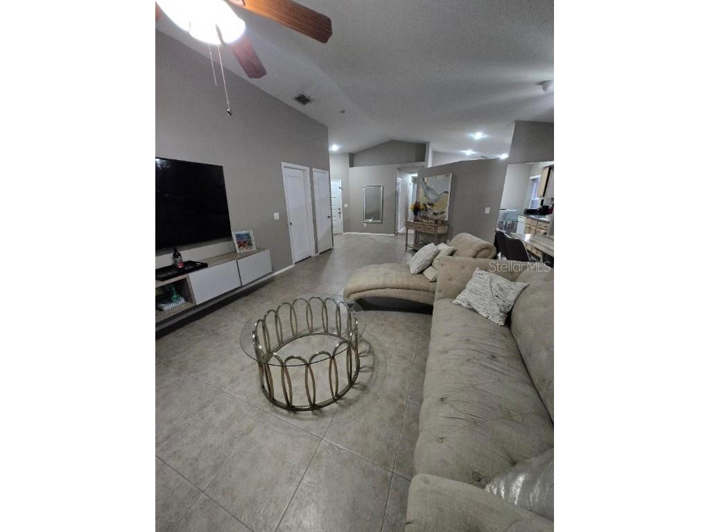 217 Coralwood Court Kissimmee FL 34743 S5136673 image4