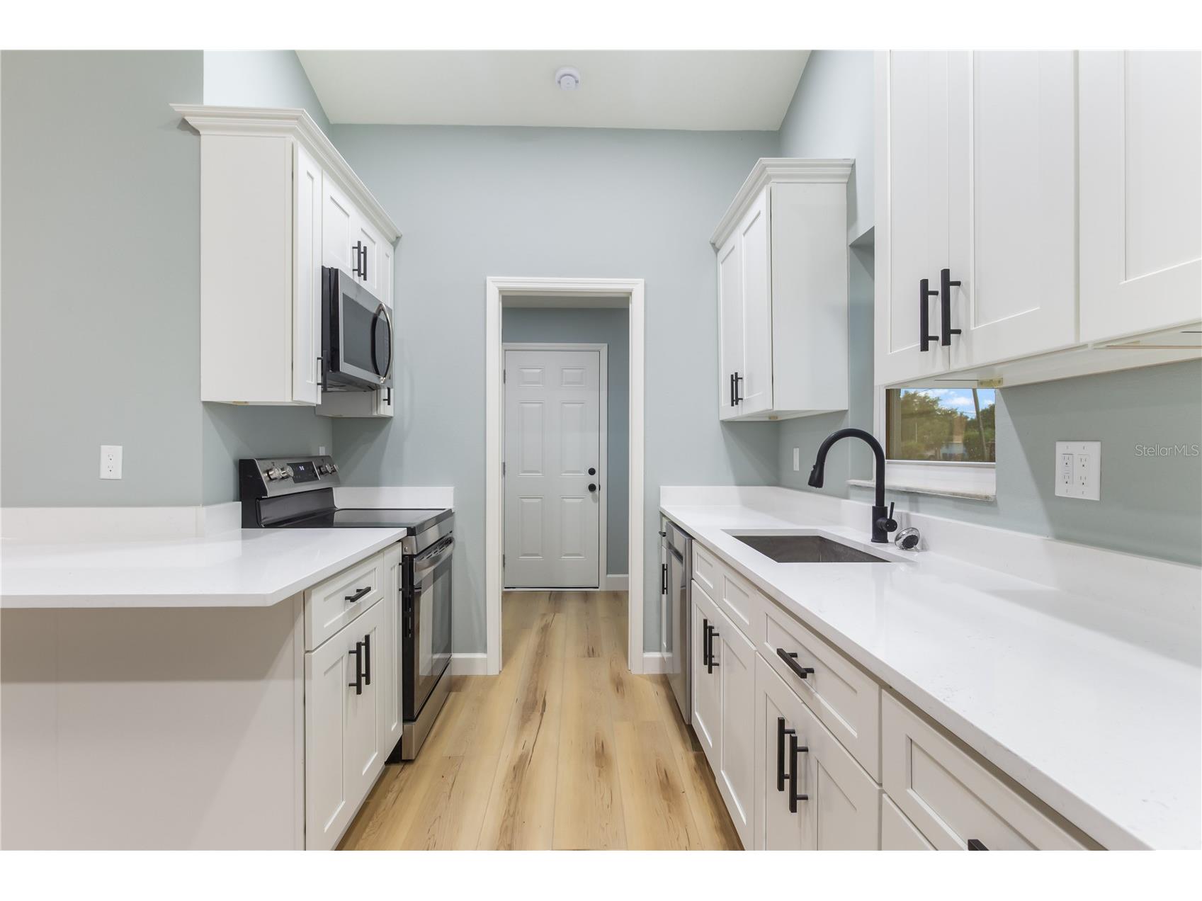 217 Francis Drive Apollo Beach FL 33572 TB8510757 image10