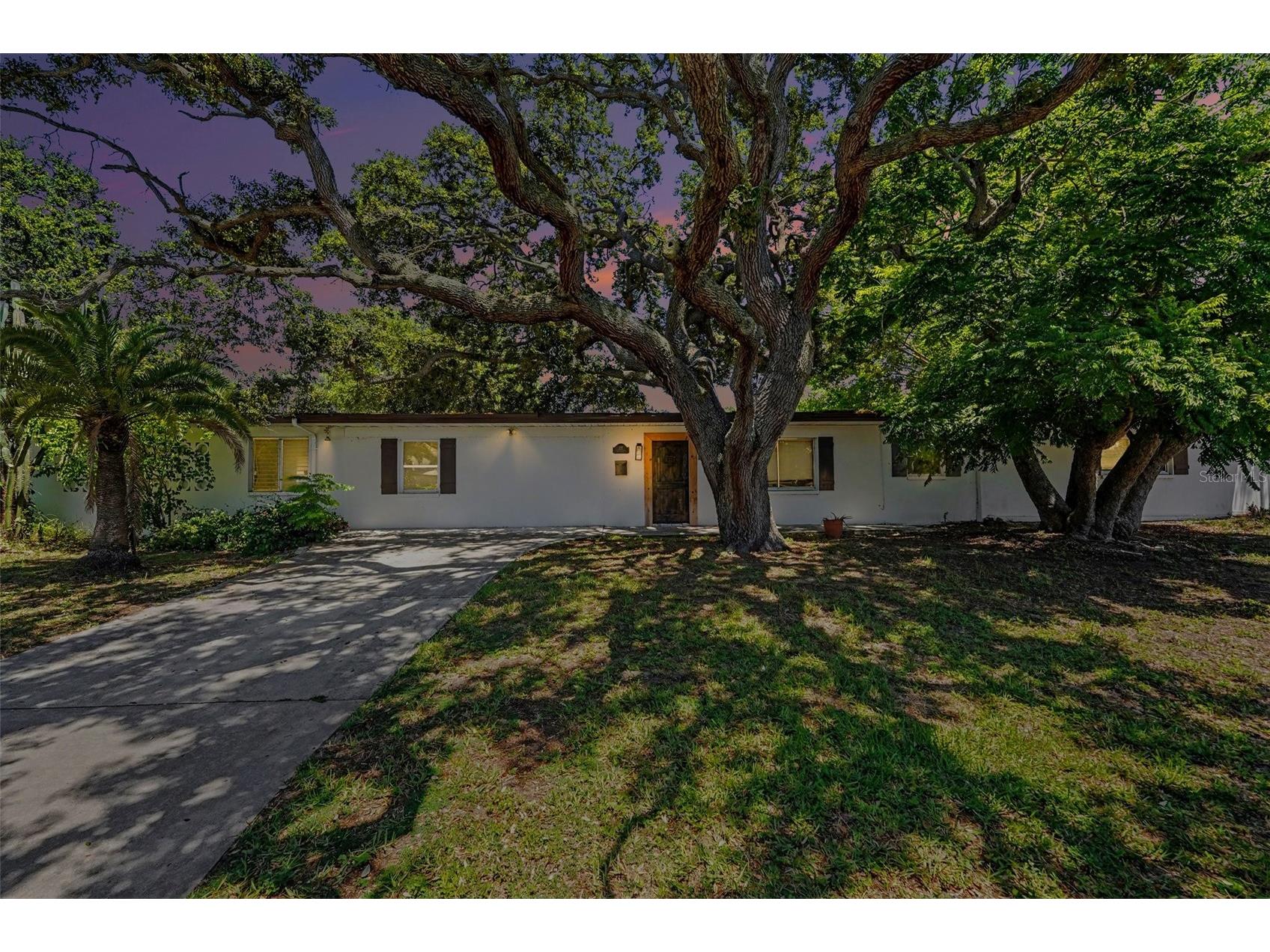 217 Garden Circle Belleair FL 33756 TB8522431 image1