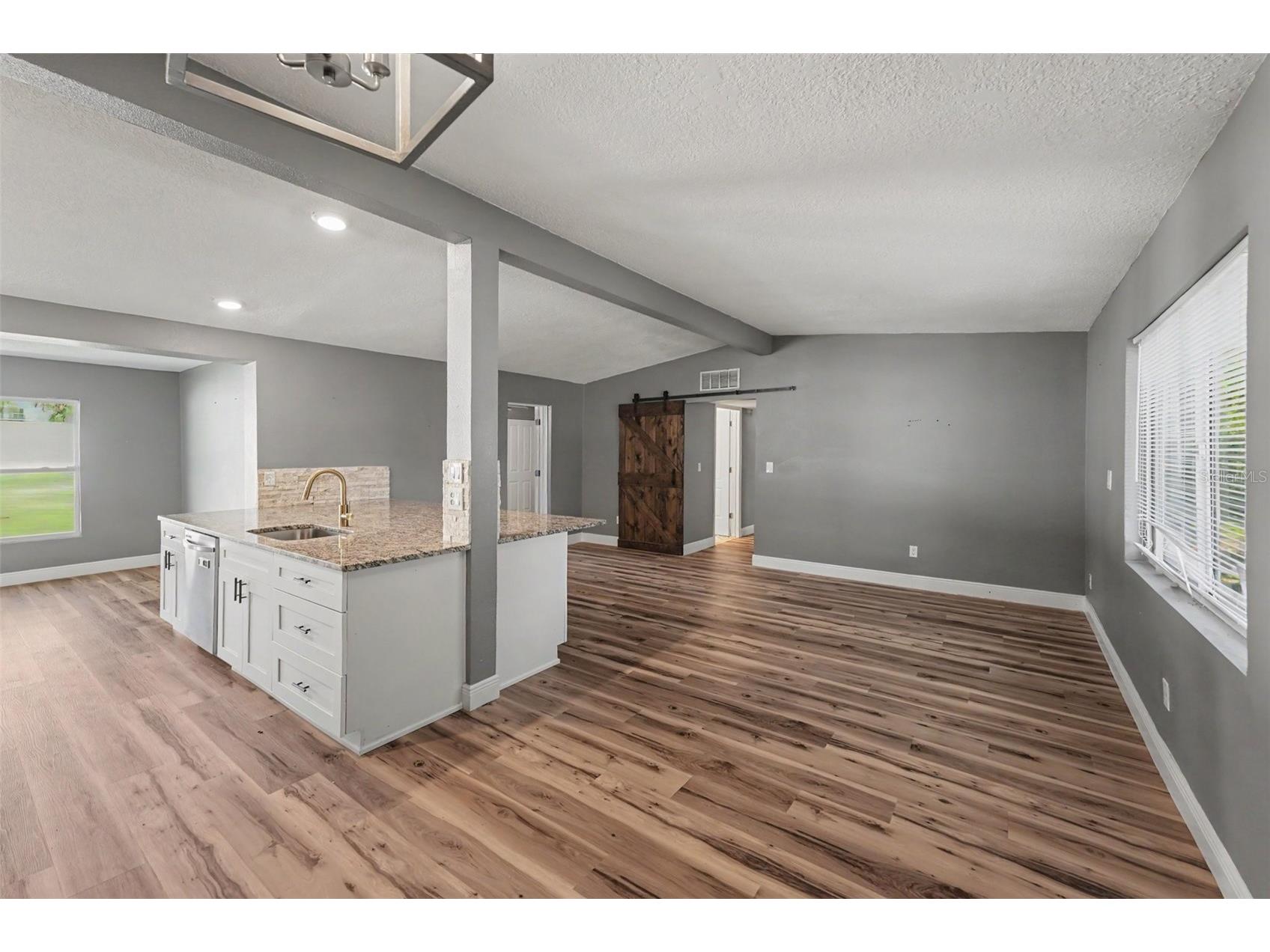 217 Garden Circle Belleair FL 33756 TB8522431 image6