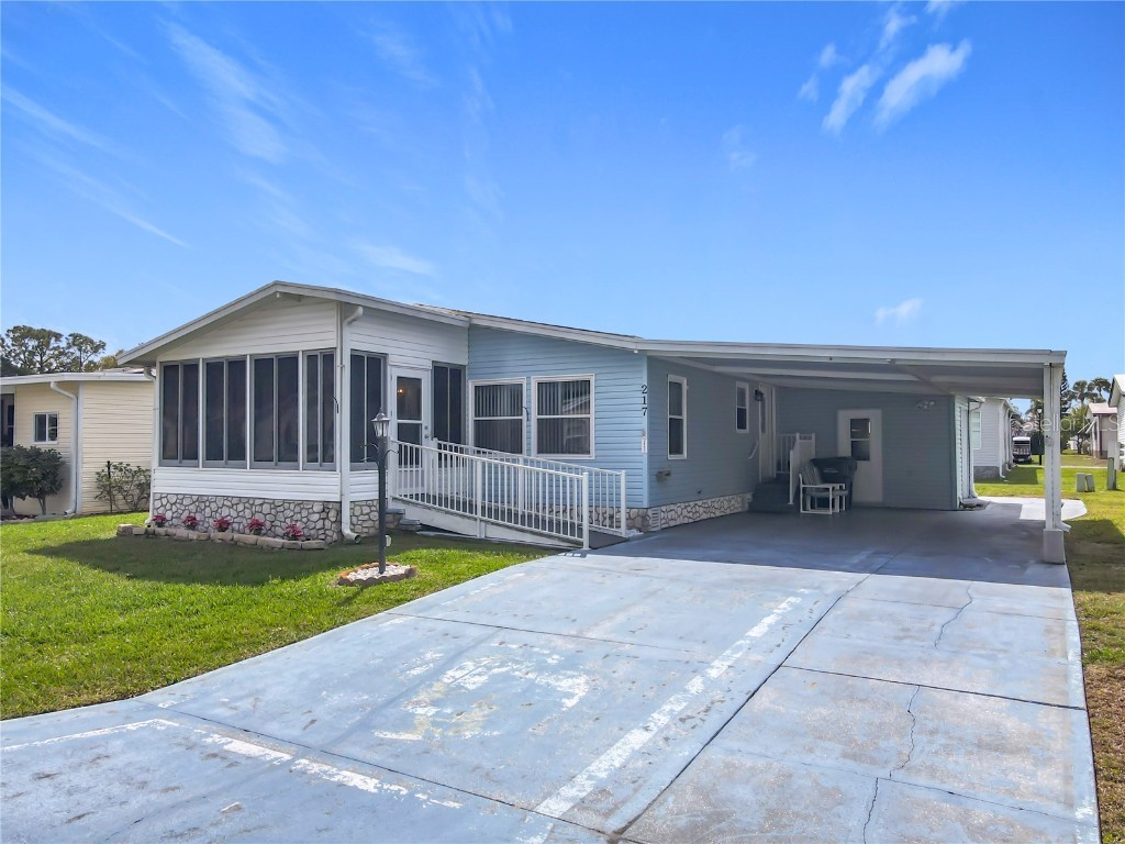 217 Joanne Drive Davenport FL 33897 - LAKE DAVENPORT S5122074 image1