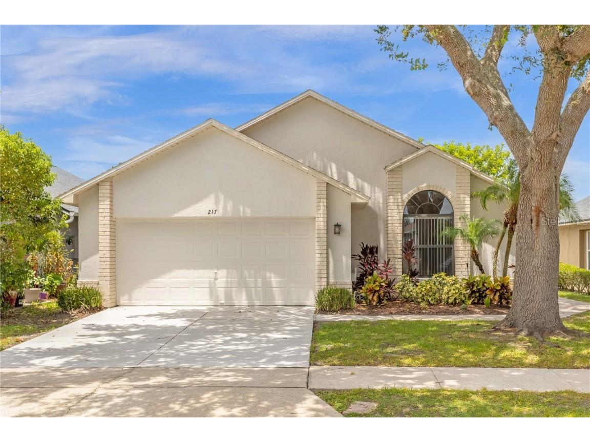 217 Lakebreeze Circle Lake Mary FL 32746 O6130662 image1