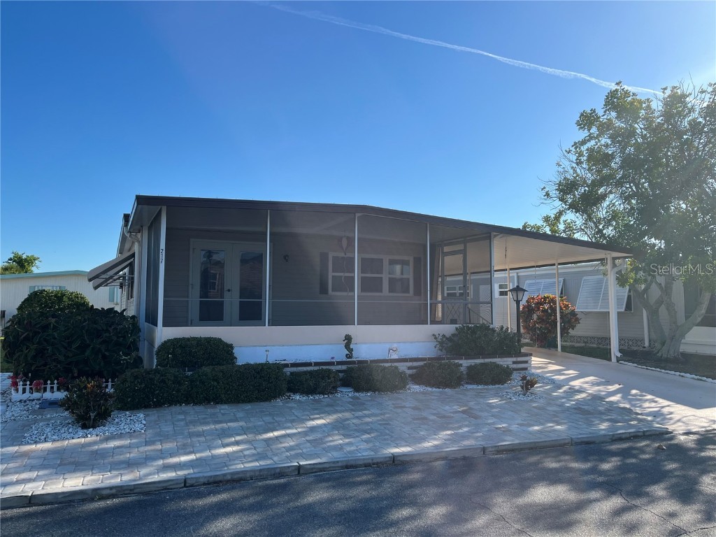 217 Mantua Drive Venice FL 34285 N6132371 image1