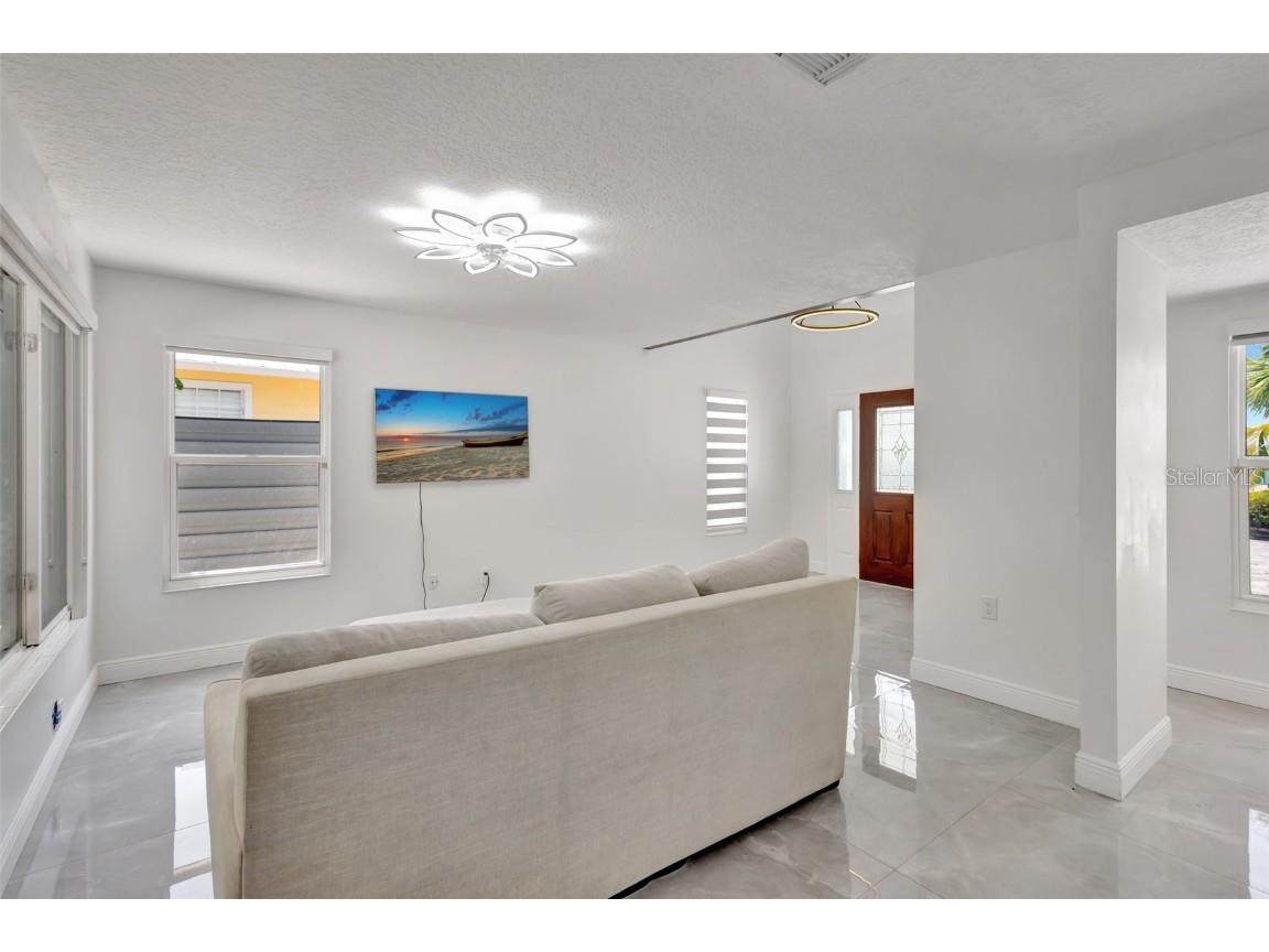 217 Marina Drive Hutchinson Island FL 34949 O6321767 image9