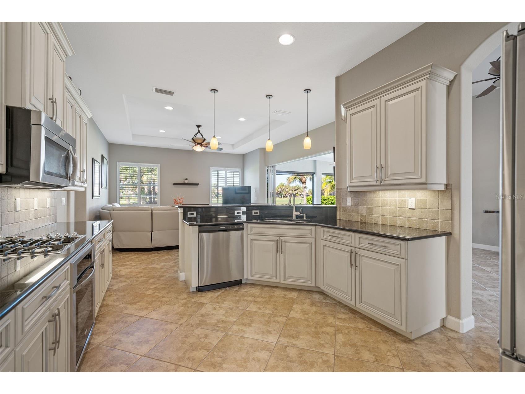 217 Martellago Drive North Venice FL 34275 A4666115 image14