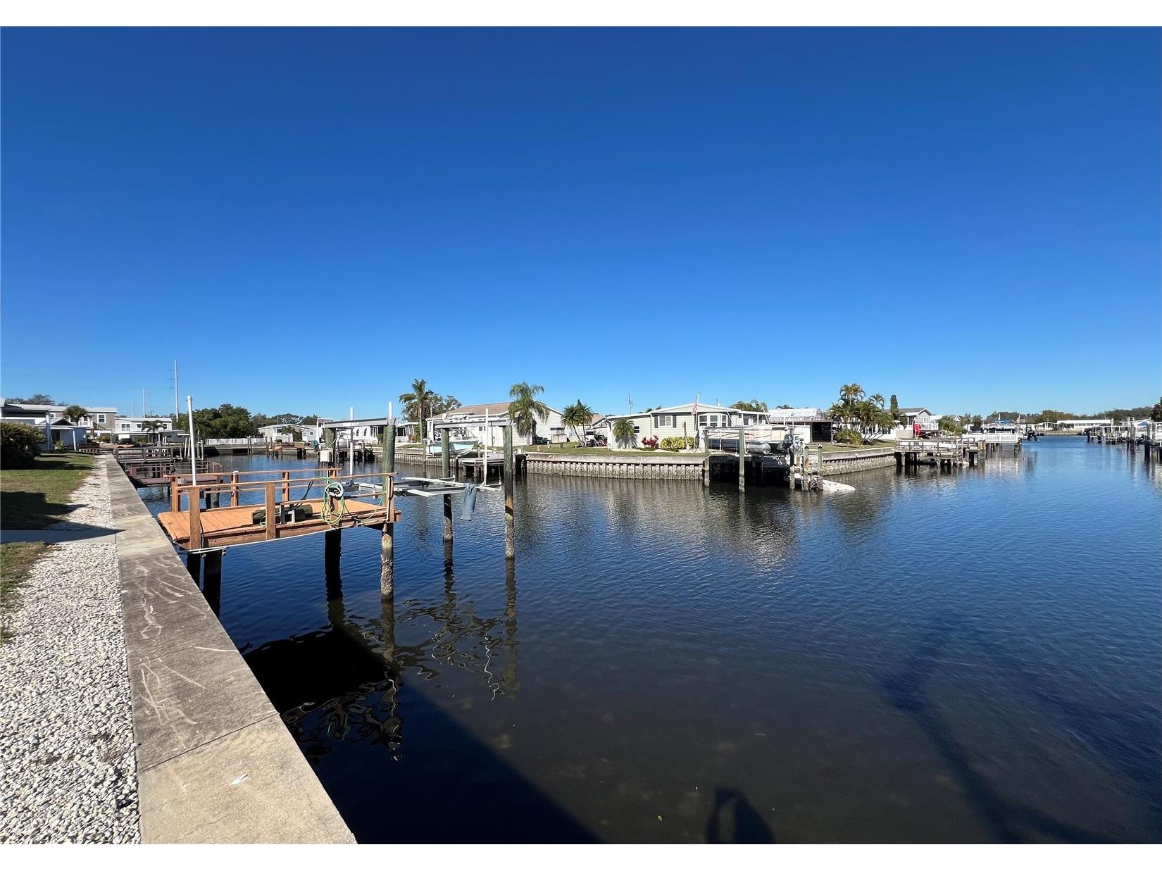 217 Mount Isle Avenue NE #197 Saint Petersburg FL 33702 TB8466230 image14