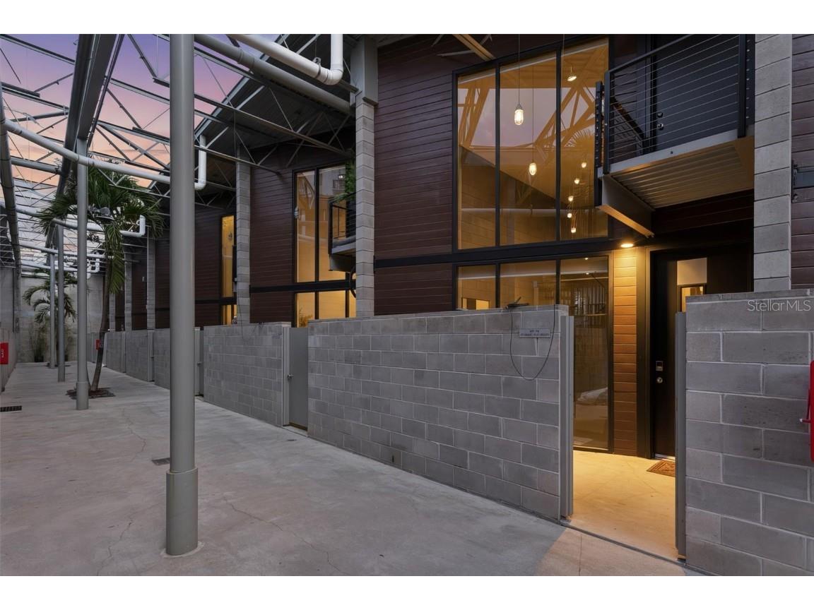 217 N 12th Street #104 Tampa FL 33602 TB8439805 image1