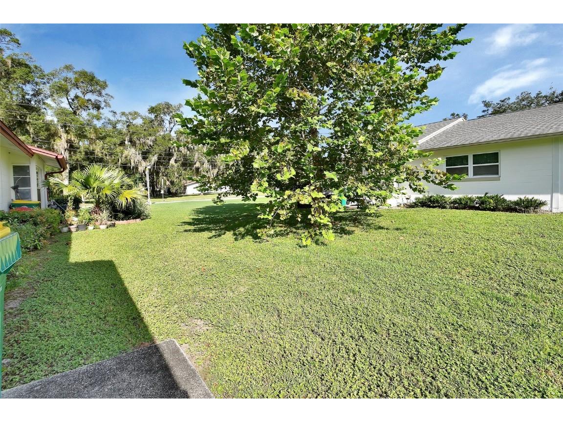 217 N Hill Avenue #20 Deland FL 32724 V4934458 image24