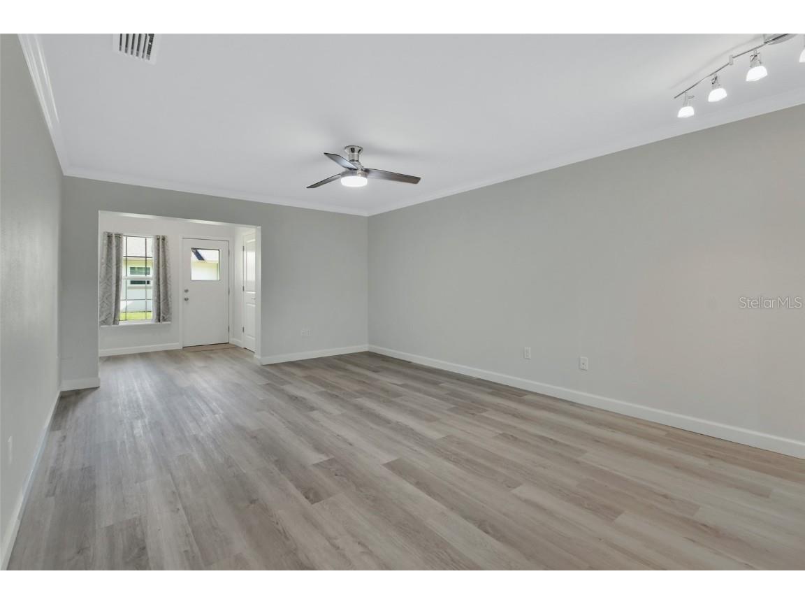 217 N Hill Avenue #20 Deland FL 32724 V4934458 image4