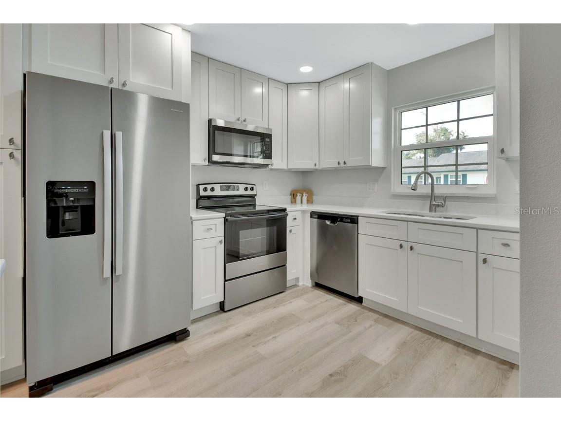 217 N Hill Avenue #20 Deland FL 32724 V4934458 image8