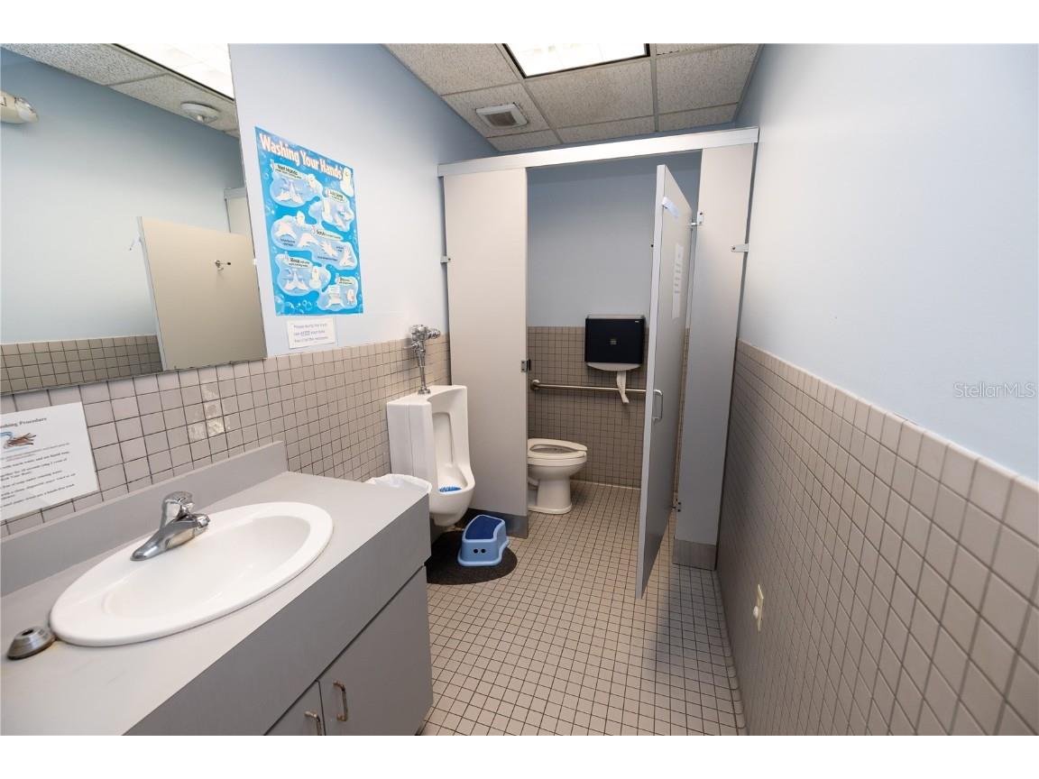 217 N Kirkman Road Orlando FL 32811 S5135465 image37