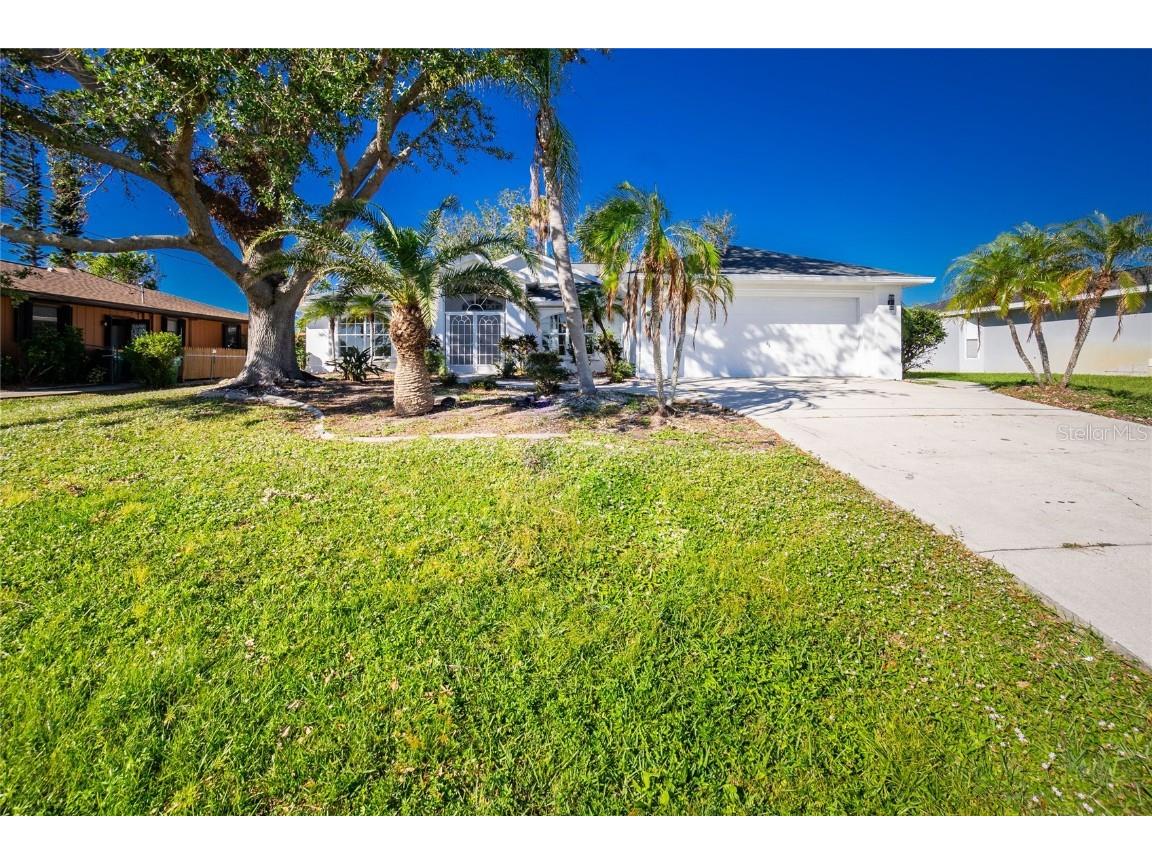 217 Rotonda Circle Rotonda West FL 33947 D6144287 image2