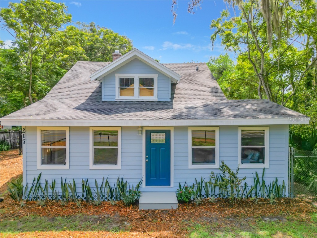 217 S Blue Lake Avenue Deland FL 32724 V4931914 image1