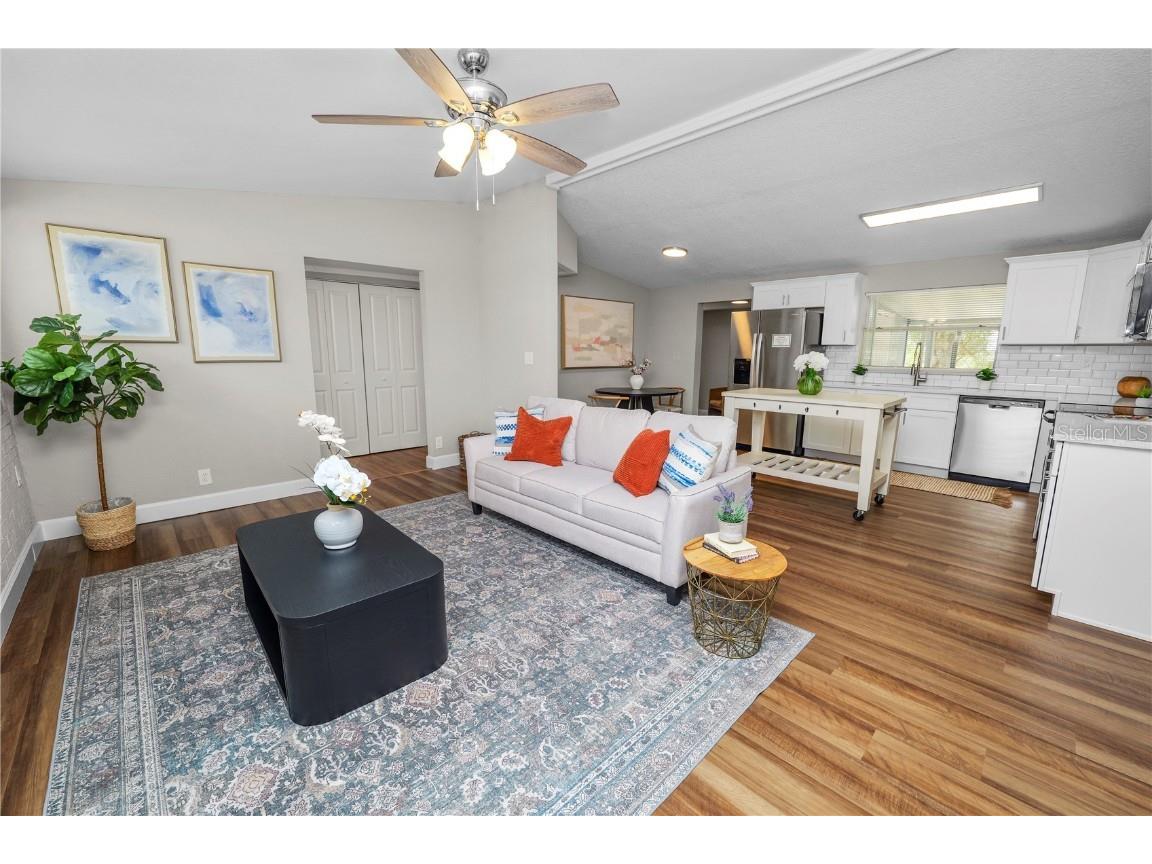 217 S Kelly Street, Lake Hamilton, FL, 33851 MLS L4948319 Edina Realty