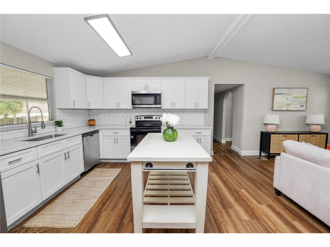 217 S Kelly Street, Lake Hamilton, FL, 33851 MLS L4948319 Edina Realty