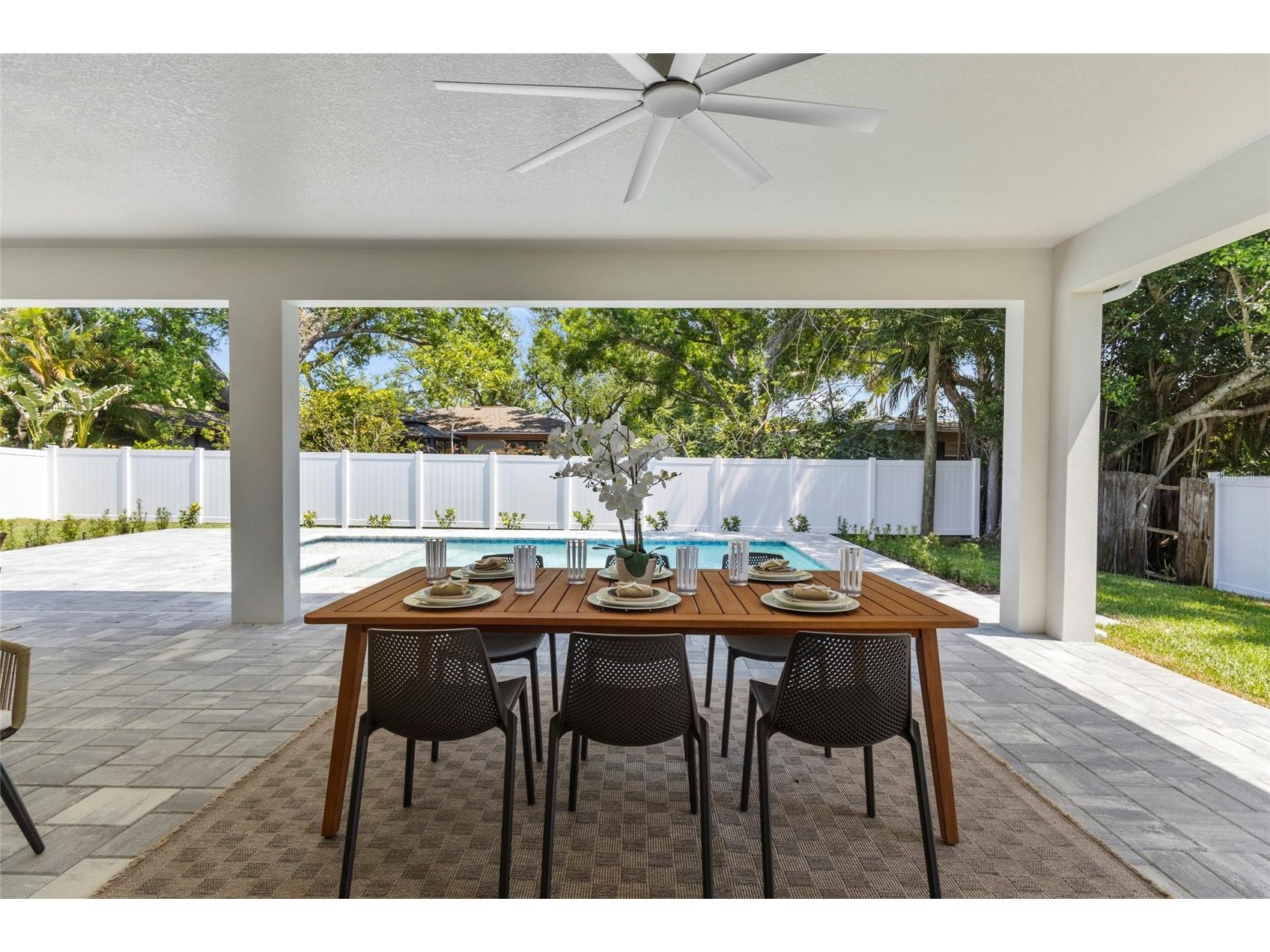 217 S Shade Avenue Sarasota FL 34237 A4628117 image42