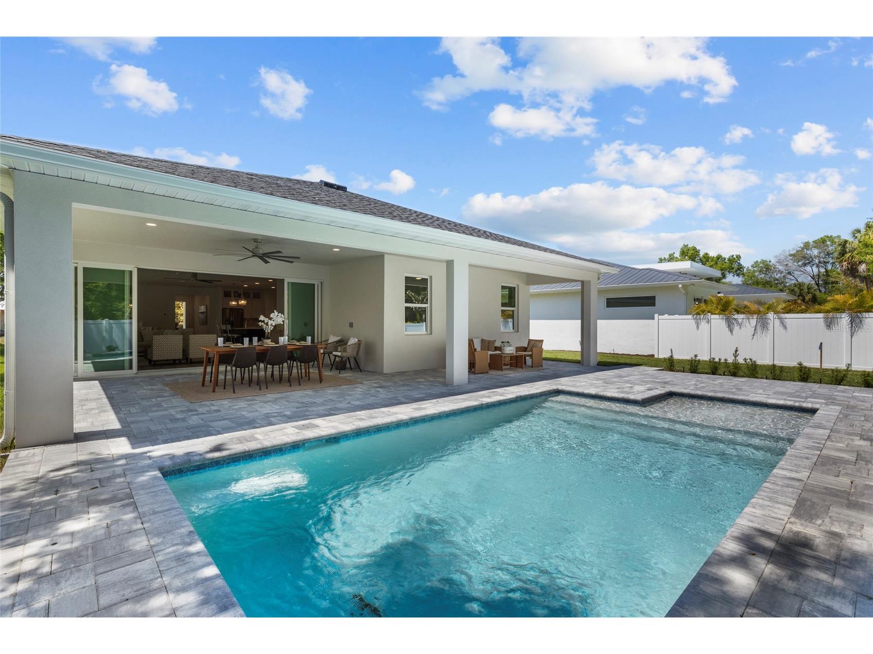 217 S Shade Avenue Sarasota FL 34237 A4628117 image47