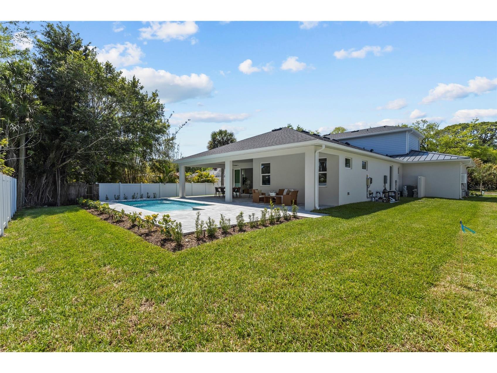 217 S Shade Avenue Sarasota FL 34237 A4628117 image52