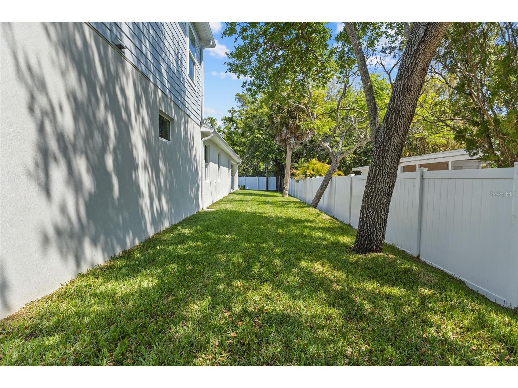 217 S Shade Avenue Sarasota FL 34237 A4628117 image54