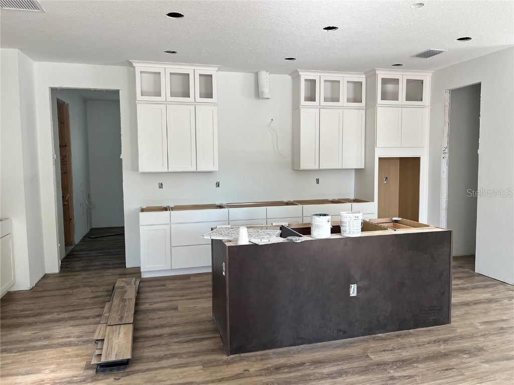 217 S Shade Avenue Sarasota FL 34237 A4628117 image6