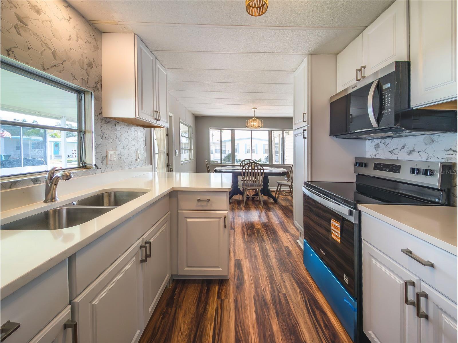 217 Seagull Drive Tarpon Springs FL 34689 TB8431973 image2