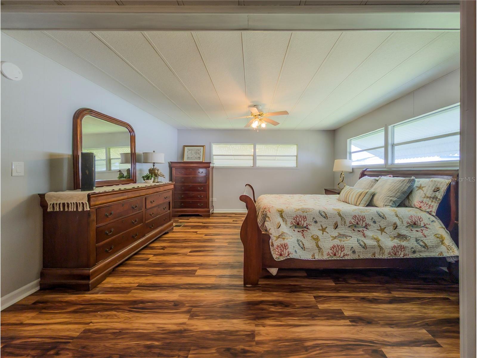 217 Seagull Drive Tarpon Springs FL 34689 TB8431973 image25