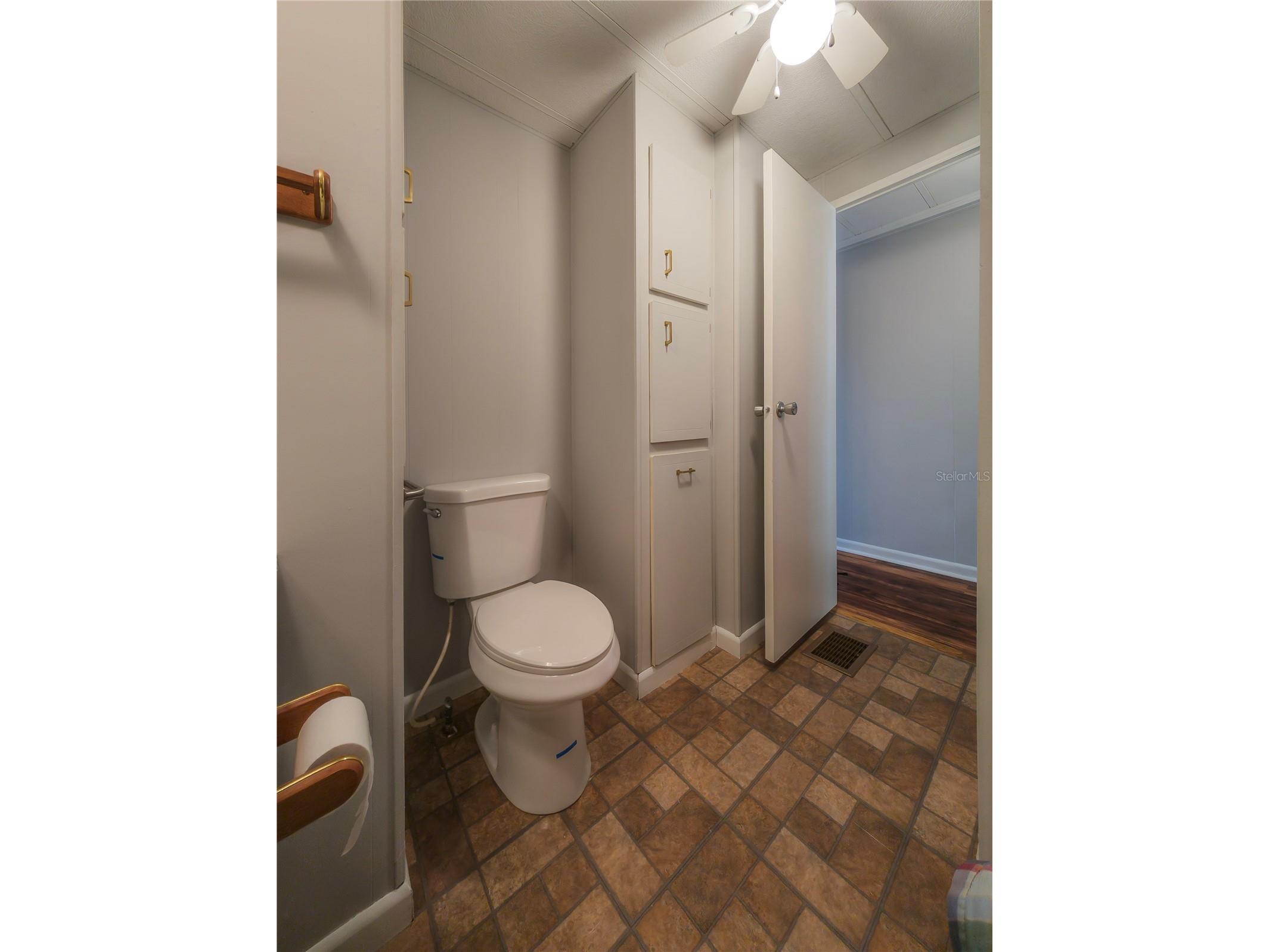 217 Seagull Drive Tarpon Springs FL 34689 TB8431973 image33