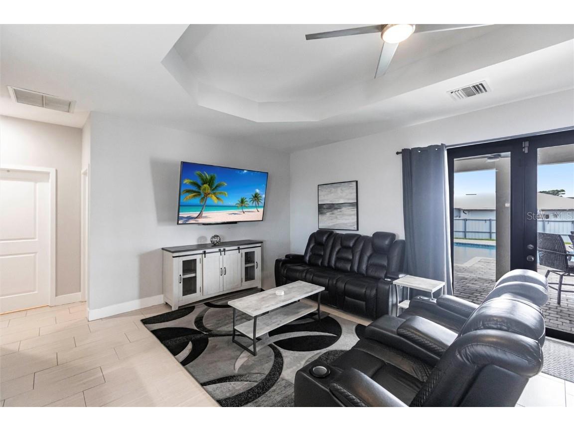 217 SW 10th Place Cape Coral FL 33991 TB8416885 image5