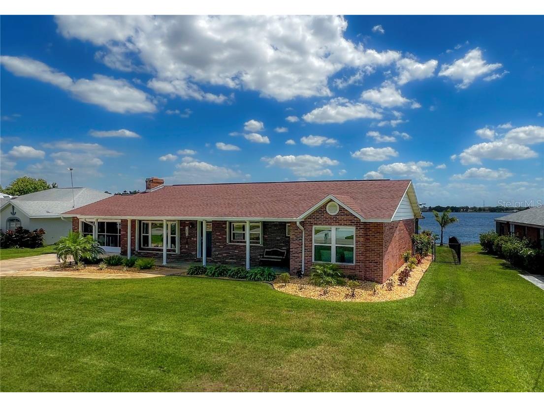 217 W Lake Damon Drive Avon Park FL 33825 - DAMON B4901890 image1